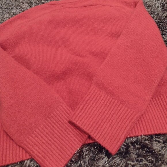 Abercrombie & Fitch NWT XX-Small Madeline Crew Sweater - Picture 5 of 5